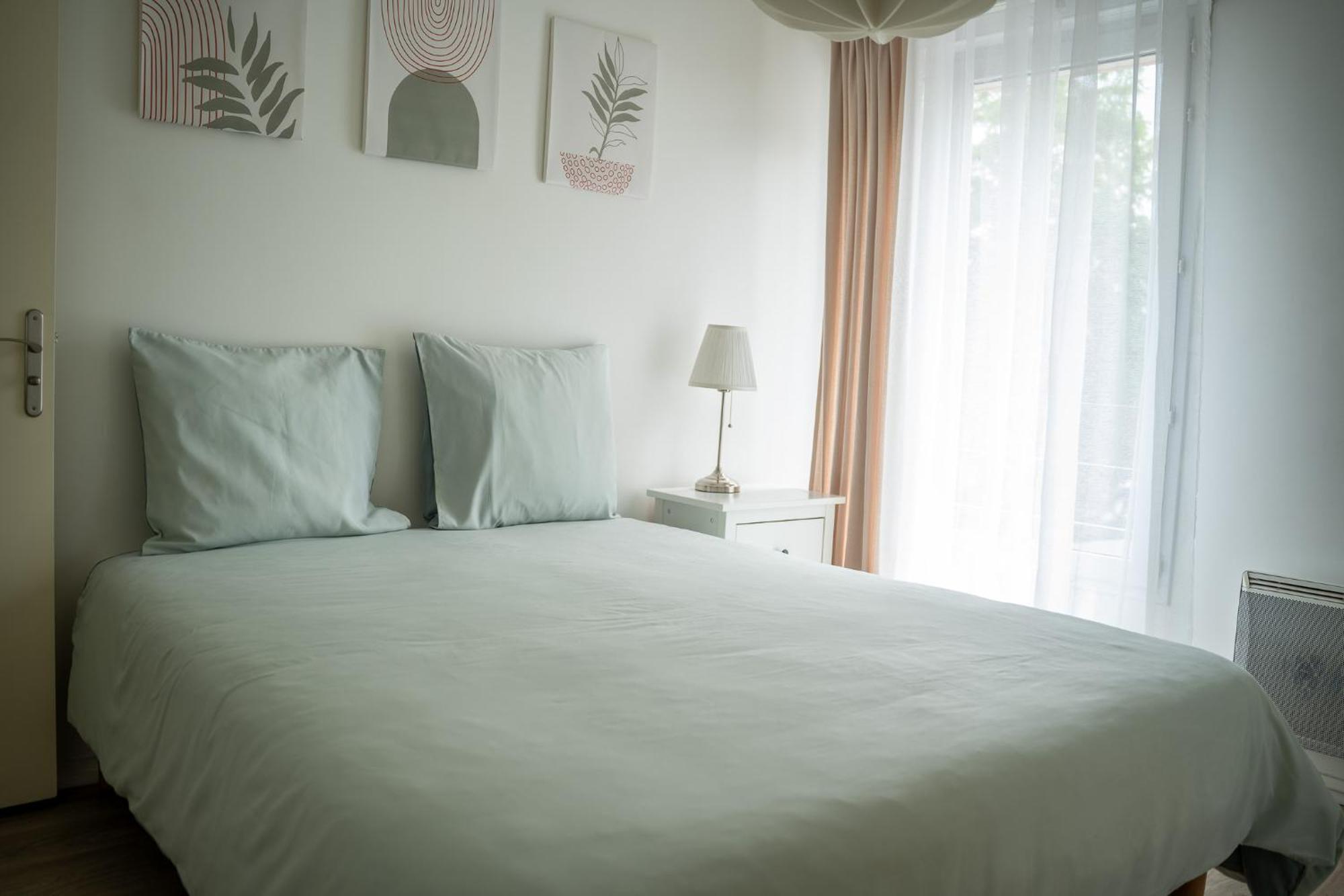 Appartement 4 Proche Stade De France, Parking Et Balcon Sur Jardin Aubervilliers