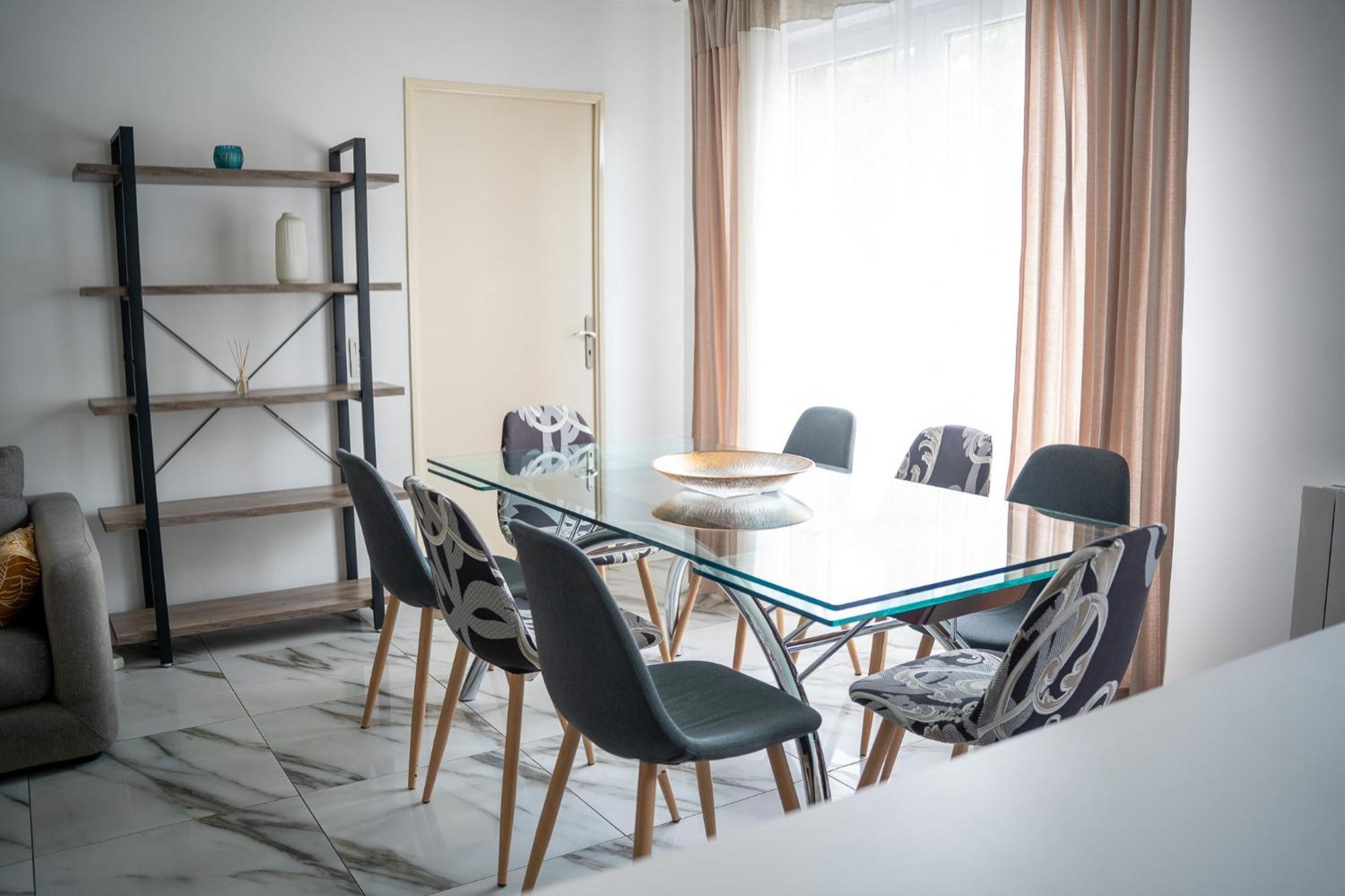 4 Proche Stade De France, Parking Et Balcon Sur Jardin Aubervilliers