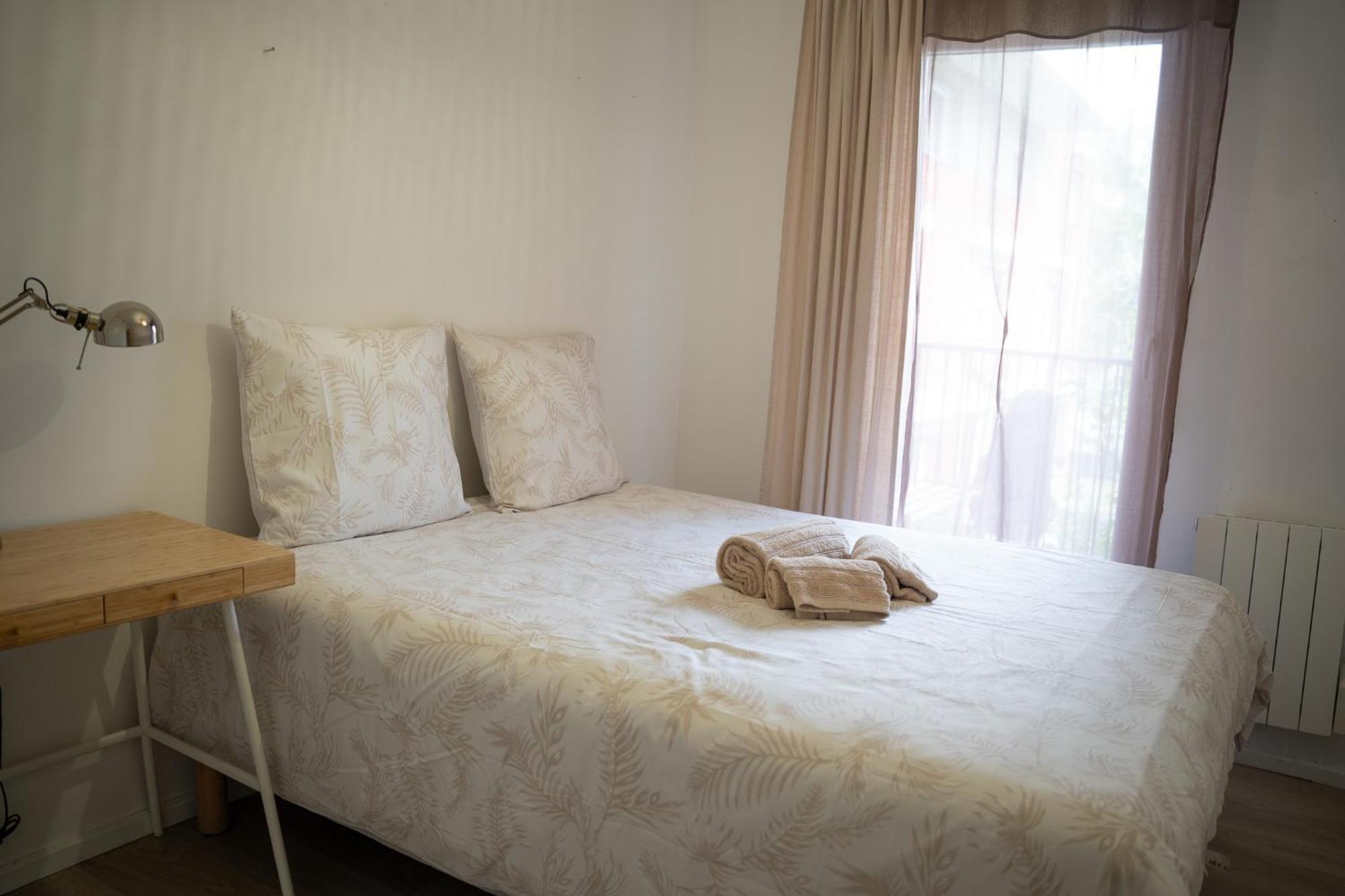 4 Proche Stade De France, Parking Et Balcon Sur Jardin Appartement Aubervilliers