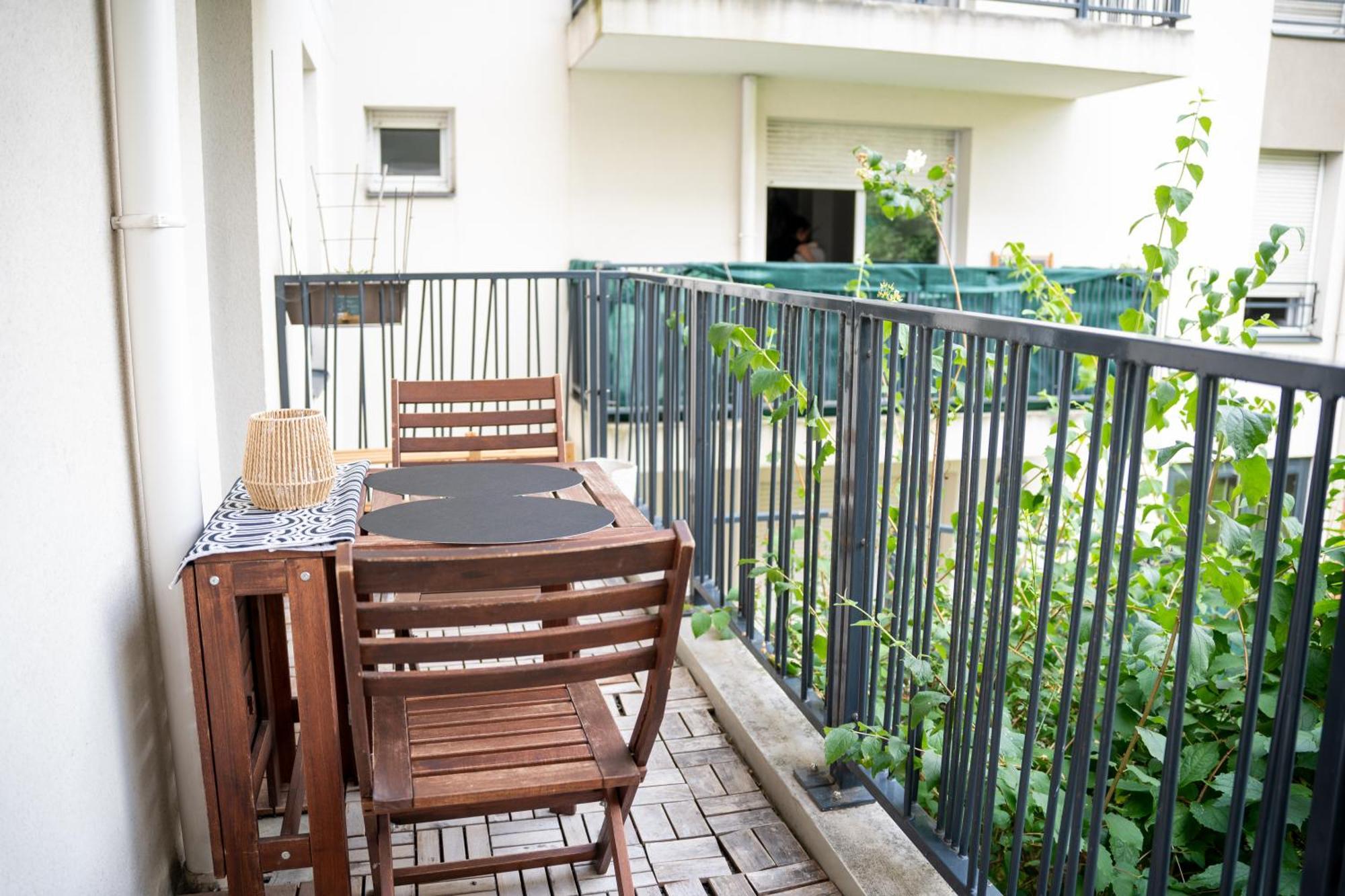 4 Proche Stade De France, Parking Et Balcon Sur Jardin * Aubervilliers