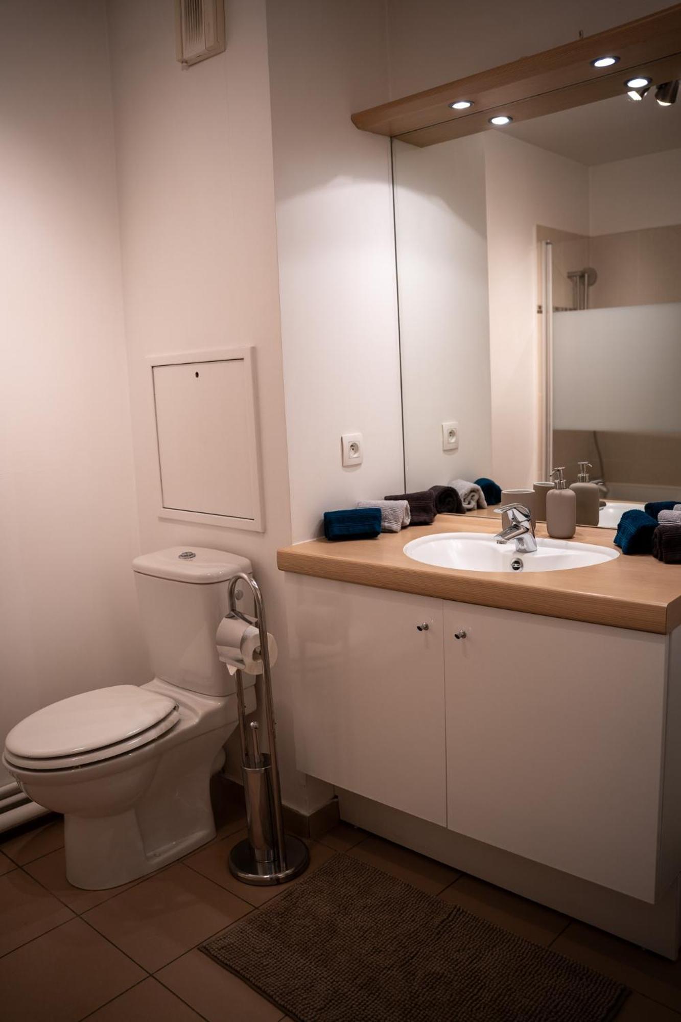 Appartement 4 Proche Stade De France, Parking Et Balcon Sur Jardin Aubervilliers